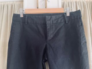 Pantalón negro de Zara