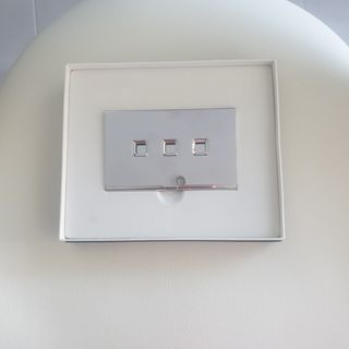 Tarjetero metálico. Montblanc.  Nuevo