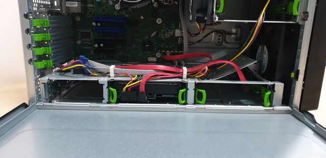 SERVIDOR  FUJITSU TX1310 M1 INTEL XEON E3-1226 V3