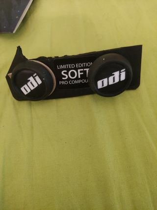 tapones manillar odi