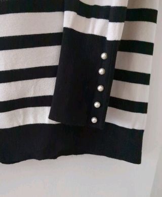 Jersey Zara Rayas Perlas en puño. Talla S.