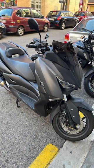 YAMAHA XMAX 300 (2019)