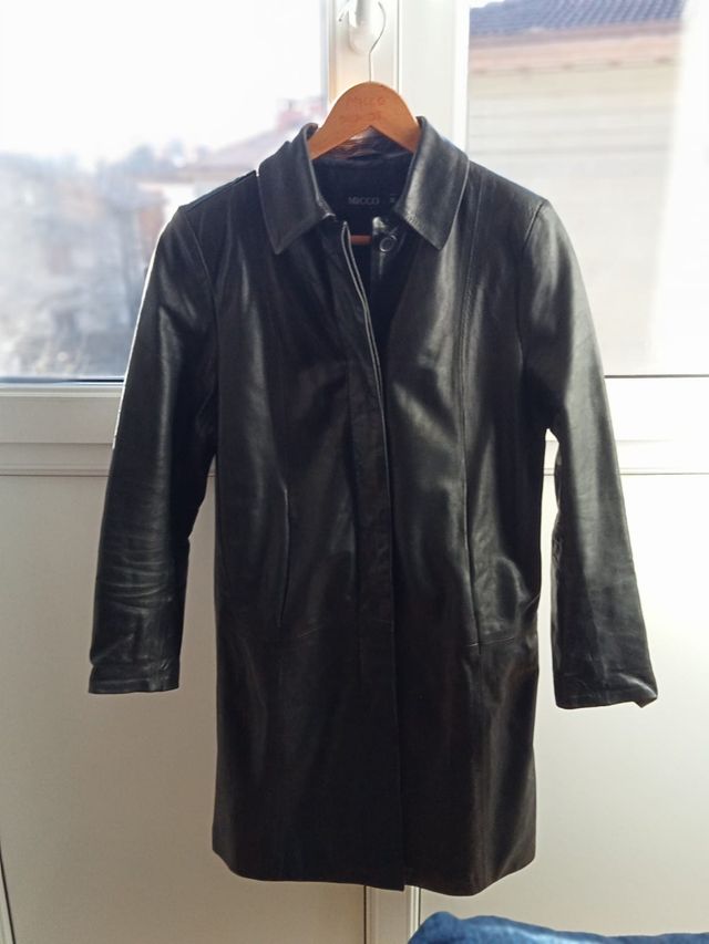 Chaqueta o abrigo de cuero