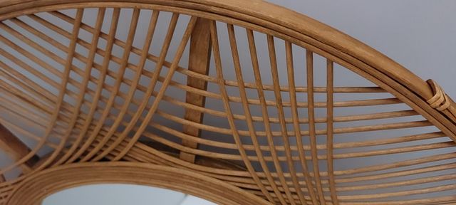 Espejo cilindrico con marco de fibras naturales