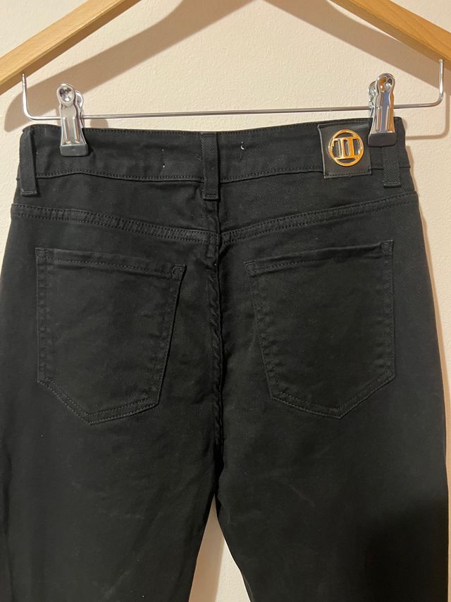 Pantalones de la firma italiana Trash and Luxury