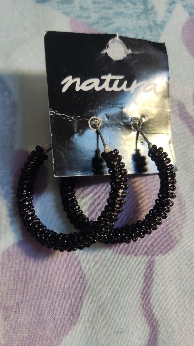 Juego de pulsera y pendientes negros, sin estrenar