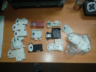 Blocapuerta cierre lavadora microrretardo