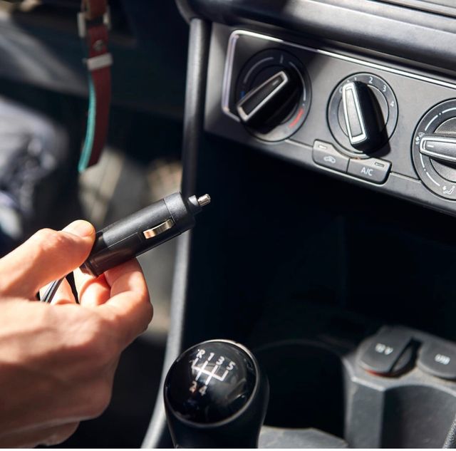 Aspirador coche de mechero Casals 100W