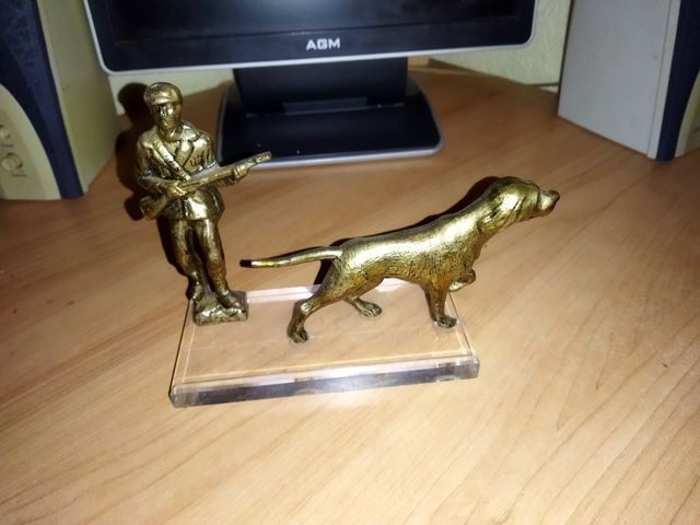 antiche figure in bronzo.