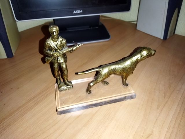 antiche figure in bronzo.