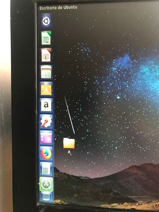 Ordenador sobremesa Dell con Ubuntu,teclado,ratón 