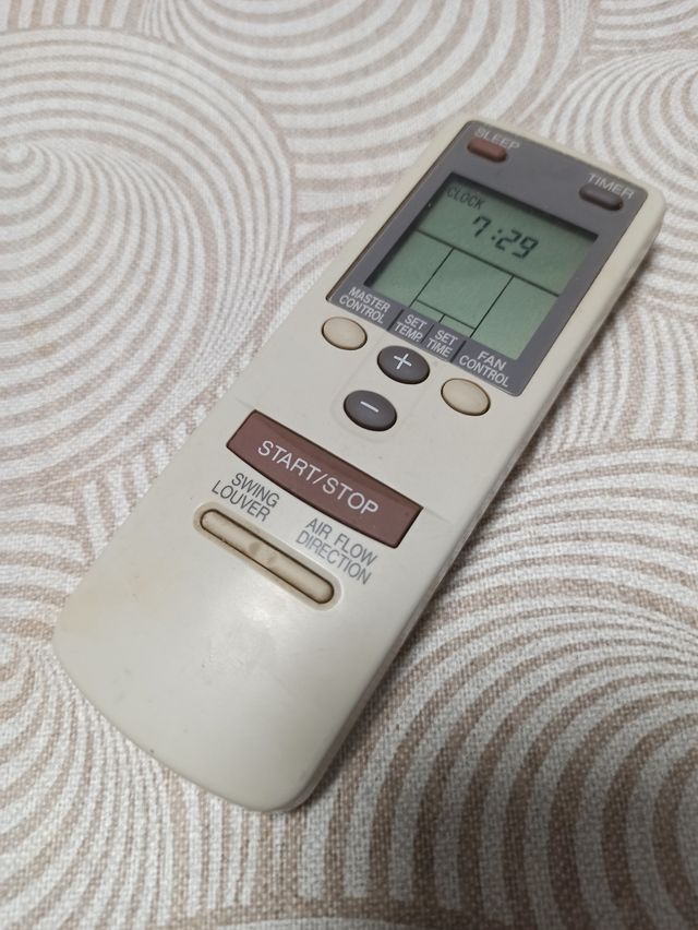 Mando aire acondicionado general\/fujitsu de segunda mano por 9,99 EUR