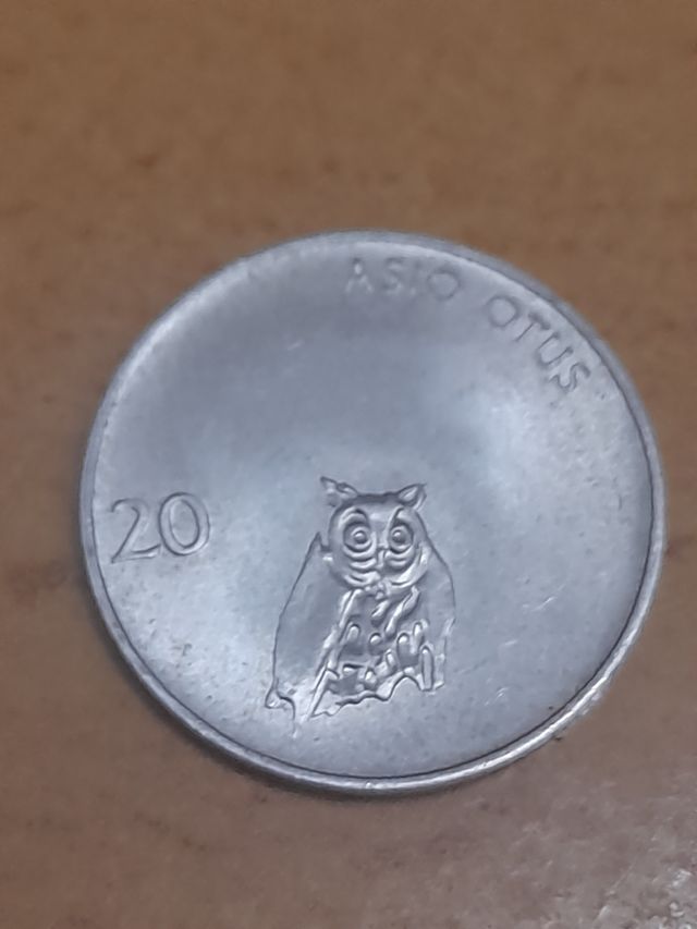 Moneda 20 stotinov eslovenia, 5 euros.