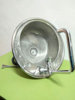 Lavabo de acero