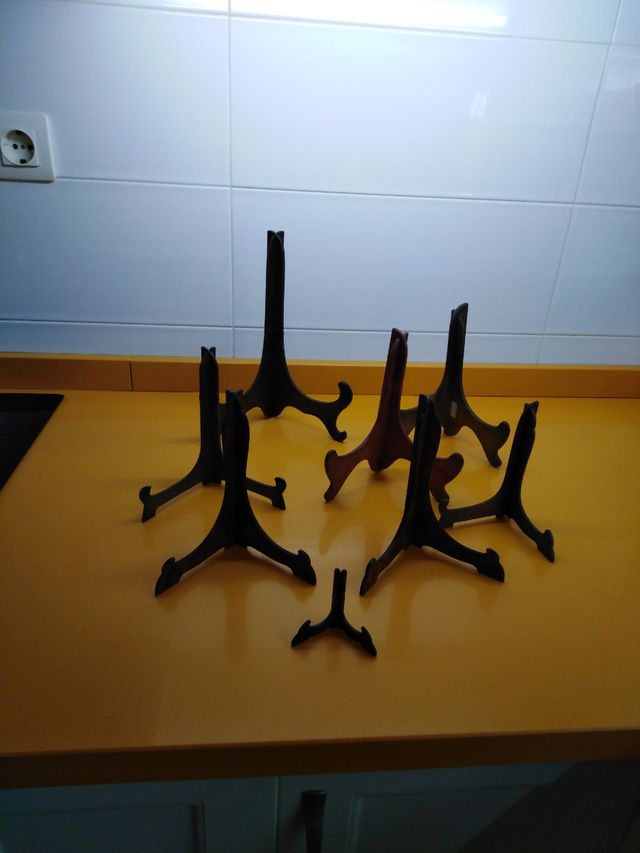 8 soportes  para platos