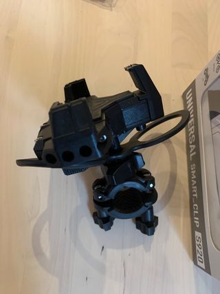 Soporte móvil Givi Universal