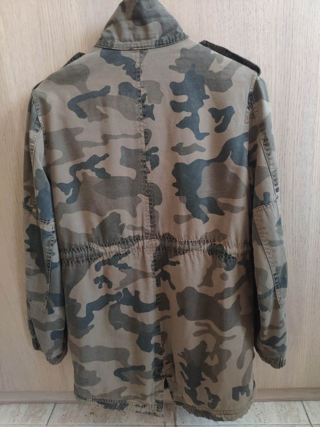 Parka militar chica Bershka S