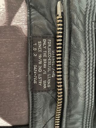 Cazadora de cuero Marca DIESEL