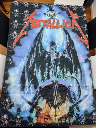 BANDERA METALLICA.