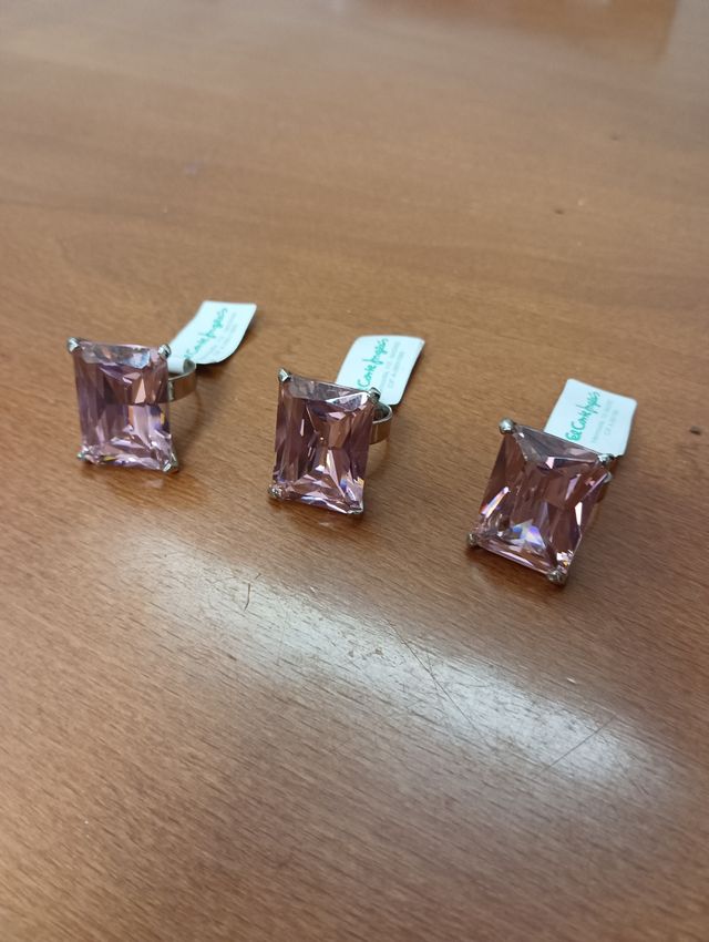 Anillo con imitación Zafiro Rosa  (Corte Inglés)