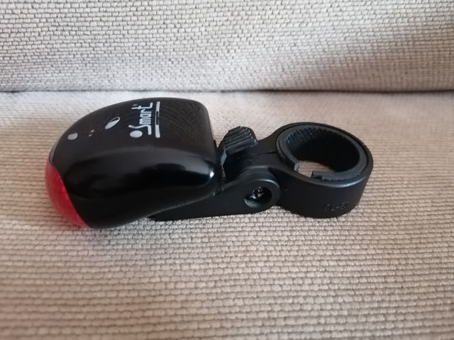 Luz trasera para bicicleta o patinete