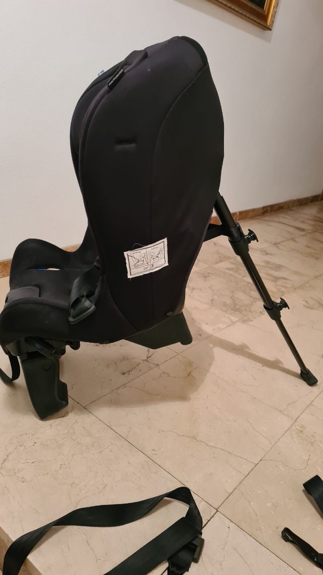 Silla coche a contramarcha. Axkid Wolmax
