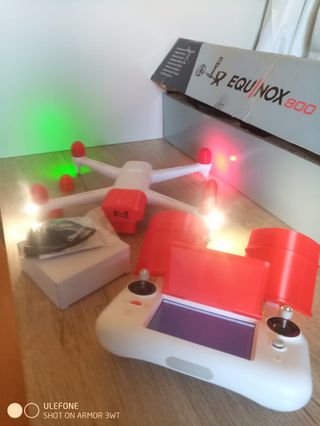 dron fimi A3 con servo para calar cebo de pesca