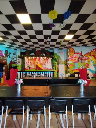 salón con parque de bolas cumpleaños niños