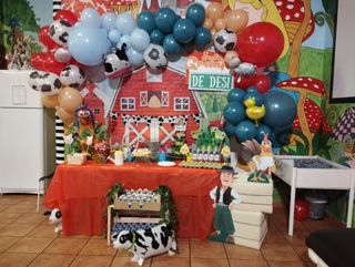 salón con parque de bolas cumpleaños niños