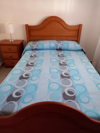Se vende cama de 1,05cm con colchon
