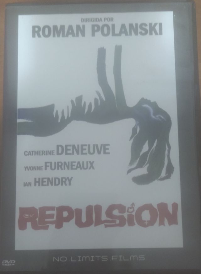 "Repulsión" de Roman Polanski.