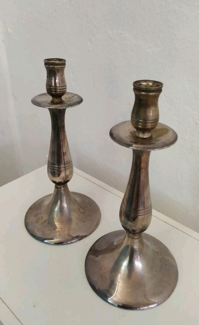 Pareja de candelabros antiguos