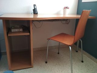 Escritorio y silla