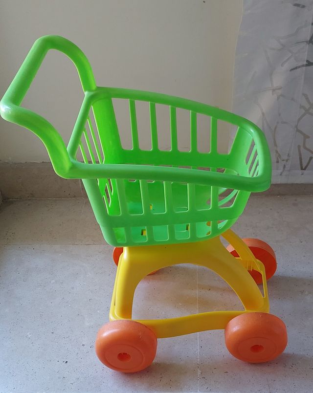 Juguetes registradora, alimentos, menaje, carrito