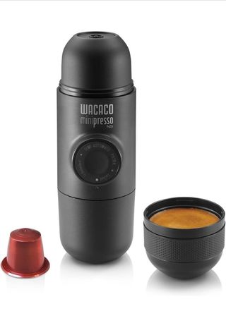 Minicafetera portátil Nespresso nueva