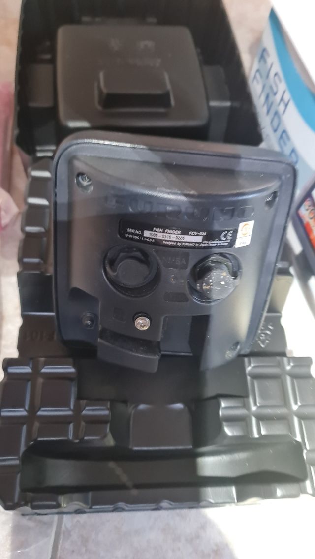 Sonda Furuno FCV 628 con TRANSDUCTOR P66