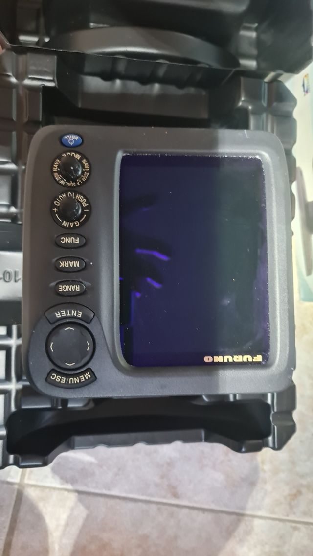 Sonda Furuno FCV 628 con TRANSDUCTOR P66