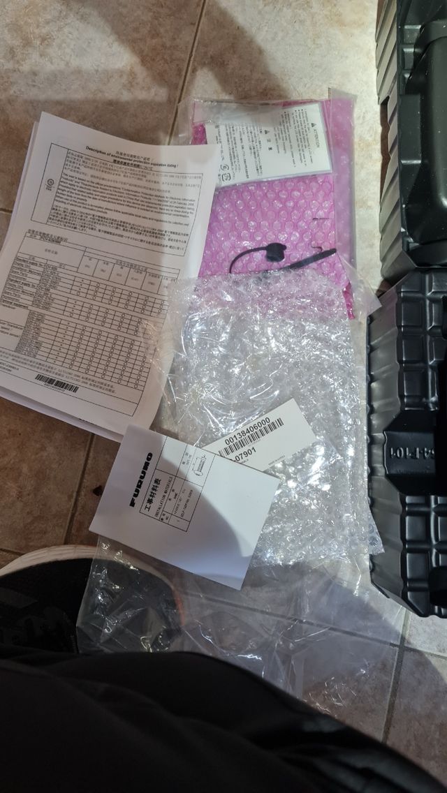 Sonda Furuno FCV 628 con TRANSDUCTOR P66