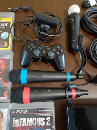 PlayStation 3 con juegos y accesorios. Singstar 