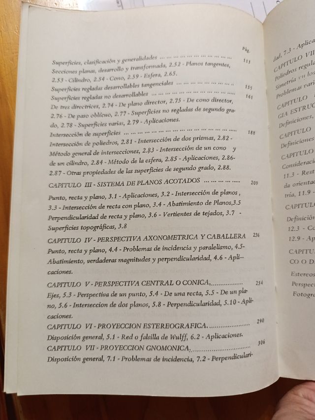 Geometria descriptiva. J. Perez Saez