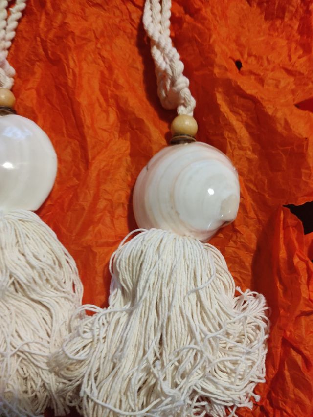 nappe conchiglia vera, cotone e legno