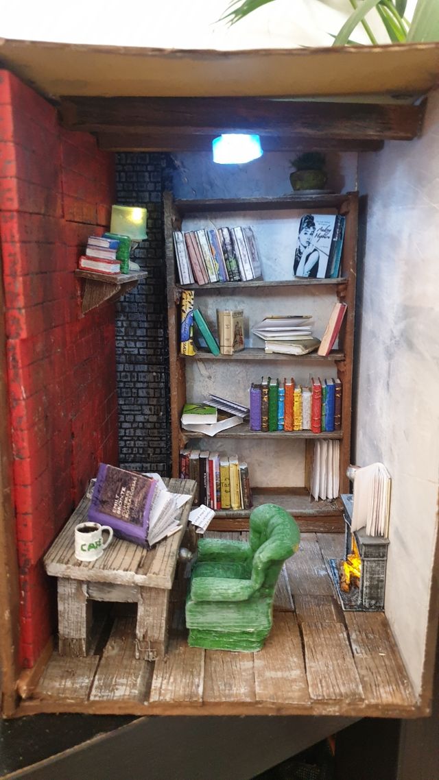 Book Nook de cualquier temática.