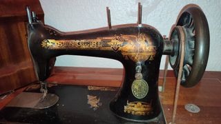 Maquina de coser Singer la máquina y Alfa el pie .