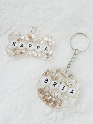 llavero y colgante personalizados. Hechos a mano 