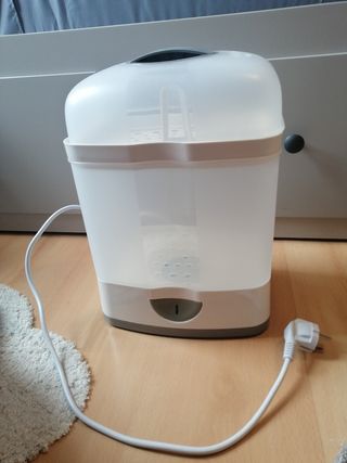 estirilizador de biberones marca CHICCO.