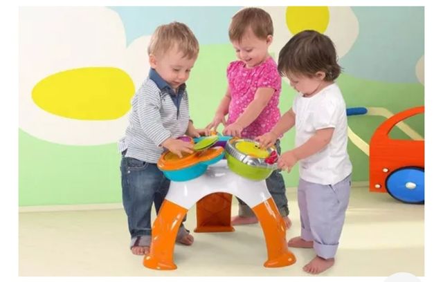 Mesa banda musical de Chicco