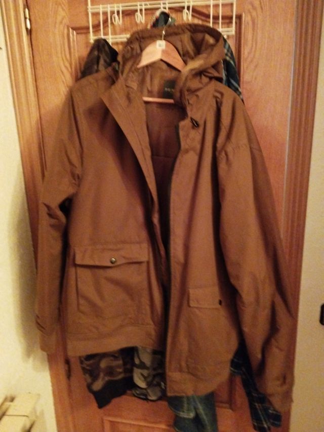 cazadora impermeable