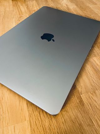 MACBOOK PRO Touch Bar 