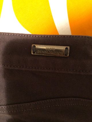 Pantalón negro vaquero