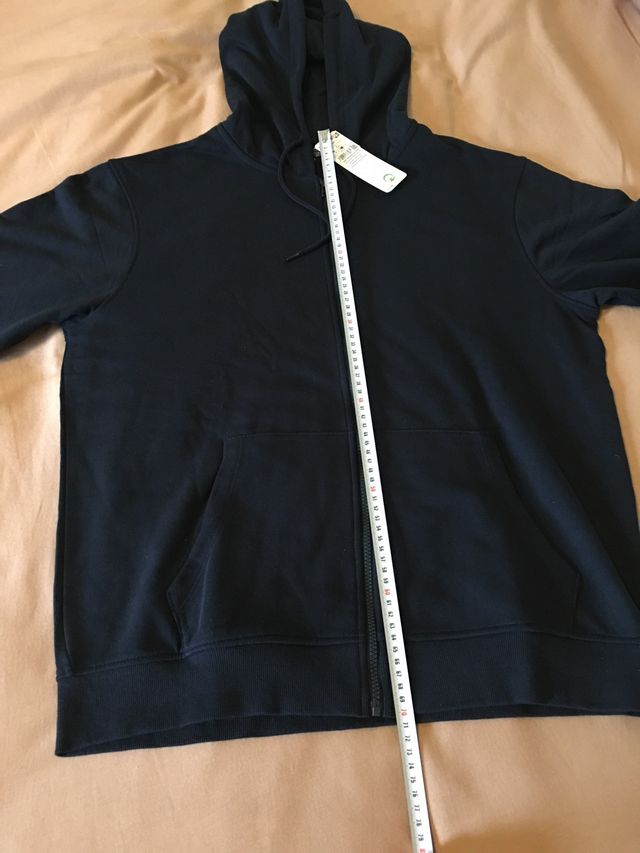 Sudadera con capucha. Azul oscuro. Nueva.